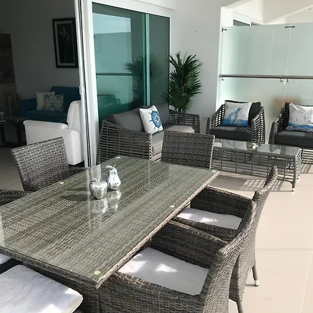 Resort Playa Azul Departamentos Frente Al Mar Tonsupa Room photo